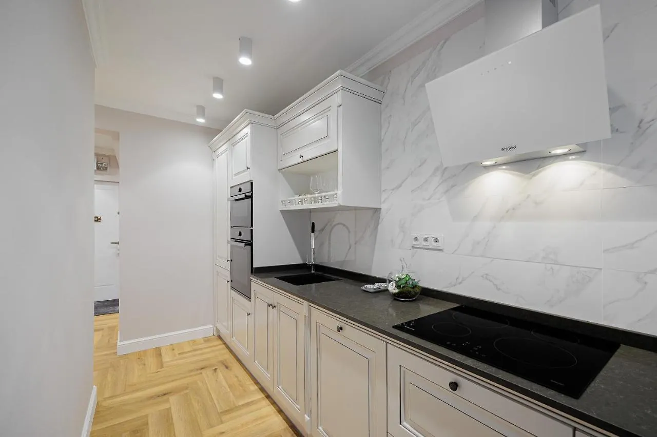 Bright House Cantemir Bucureşti