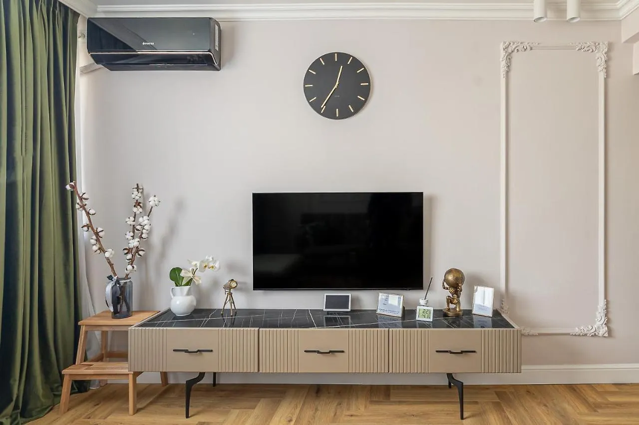 Bright House Cantemir Bucureşti